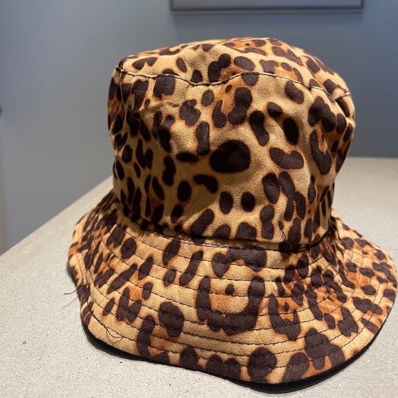 Cheetah Leopard Bucket Hat - Picture 1 of 1